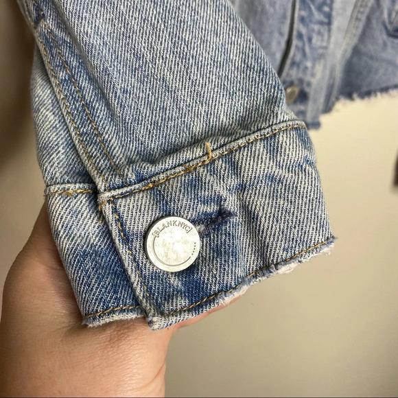 BlankNYC Light Wash Traffic Jam Cropped Denim Jean Trucket Jacket Size XS - Picture 7 of 11